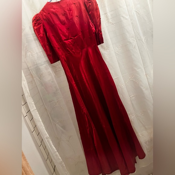 Vintage 1930s / 1940s red satin dress, medium - Picture 5 of 16